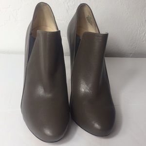 NINE WEST HEEL SHOE